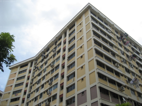 Serangoon Avenue 1 thumbnail photo